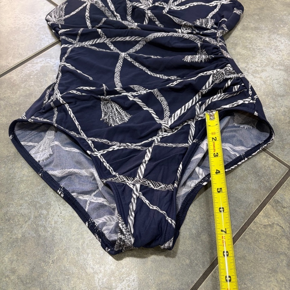 Miraclesuit Wrap Blue and White One Piece Swimsuit 14” Chest Sz Laying Flat - Picture 12 of 12